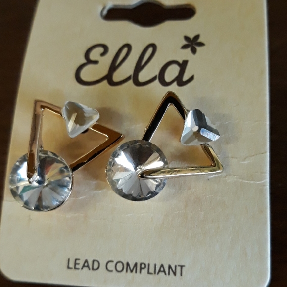 3 For $15 Gold Upside Triangle Earrings - Picture 4 of 4